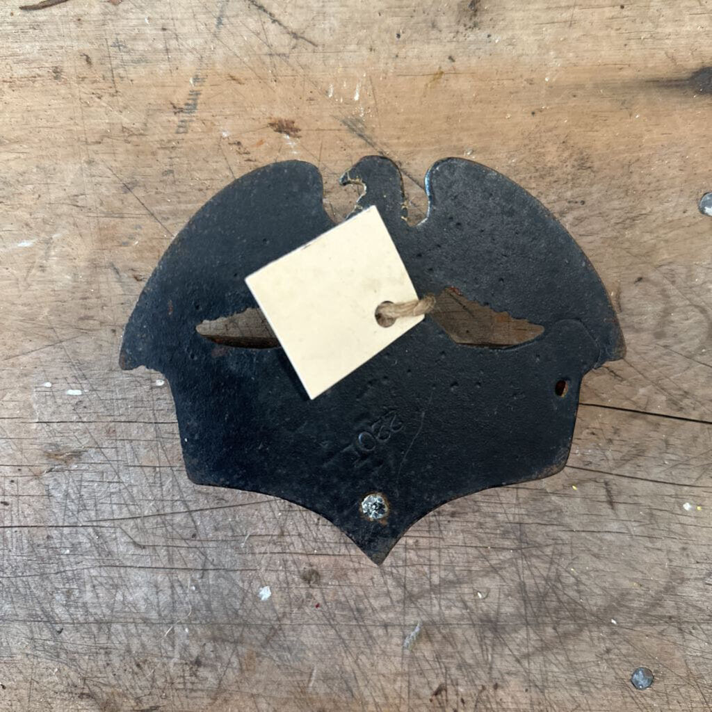 CAST IRON EAGLE AND FLAG MATCH HOLDER