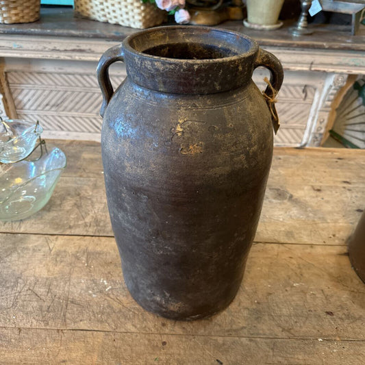 SOUTHERN POTTERY CROCK WITH TWO HANDLES