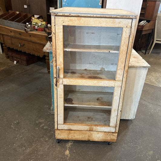 VINTAGE TOM'S DISPLAY CABINET