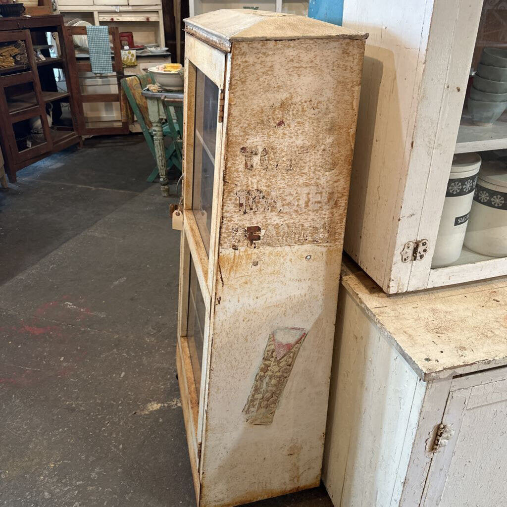 VINTAGE TOM'S DISPLAY CABINET