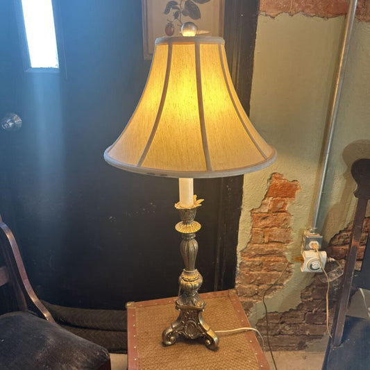 METAL LAMP WITH SHADE