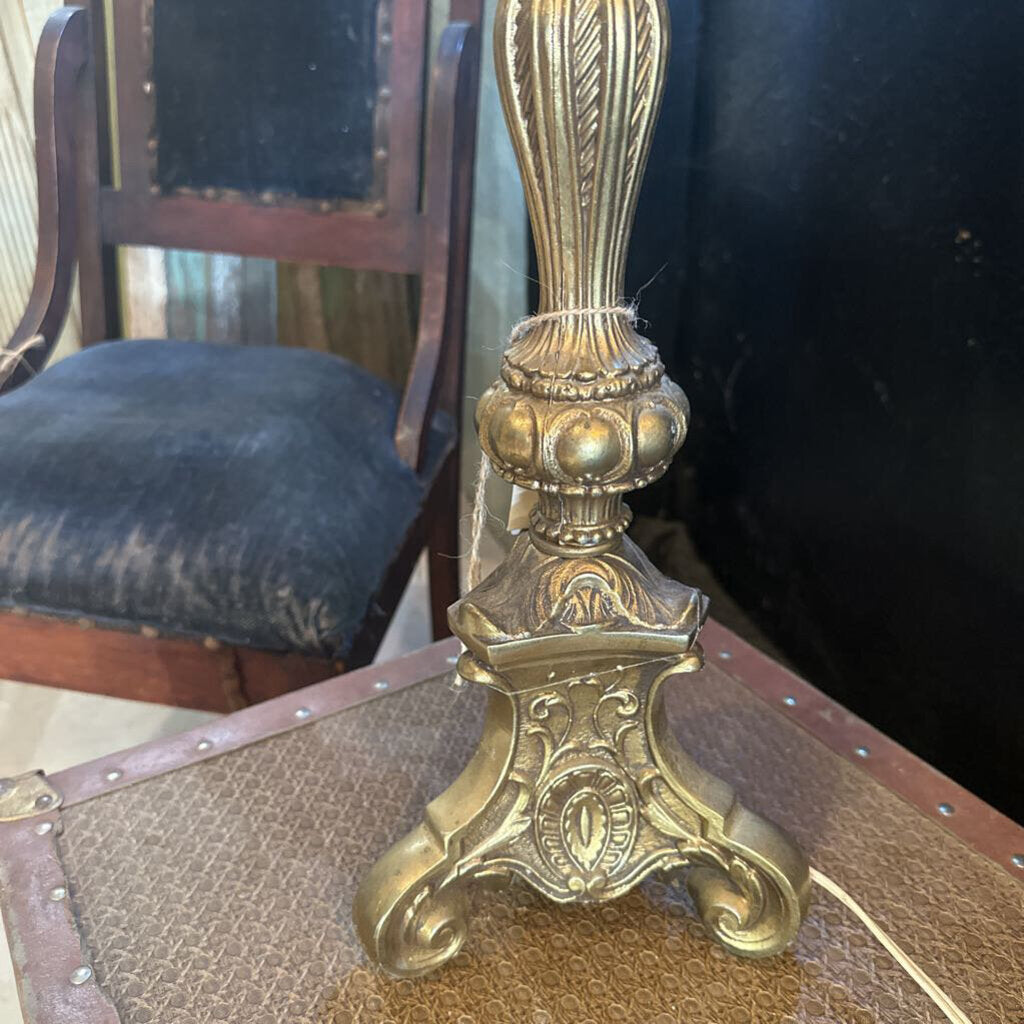 METAL LAMP WITH SHADE