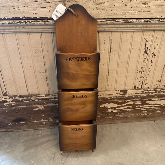 WALL HANGING MAIL SORTER