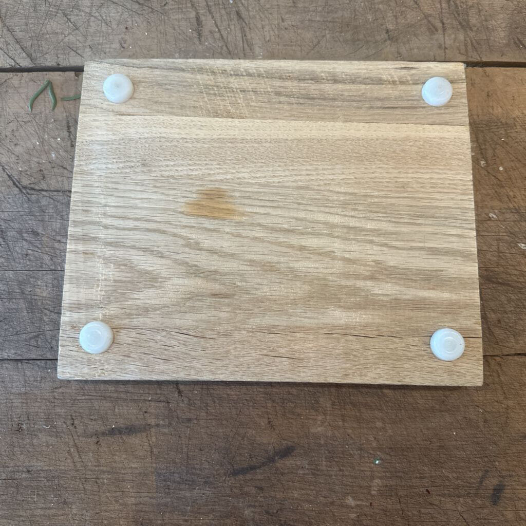 CUTTING BOARD