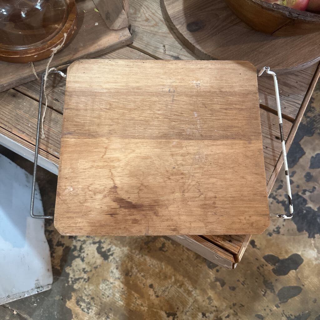 OVER-THE-SINK CUTTING BOARD