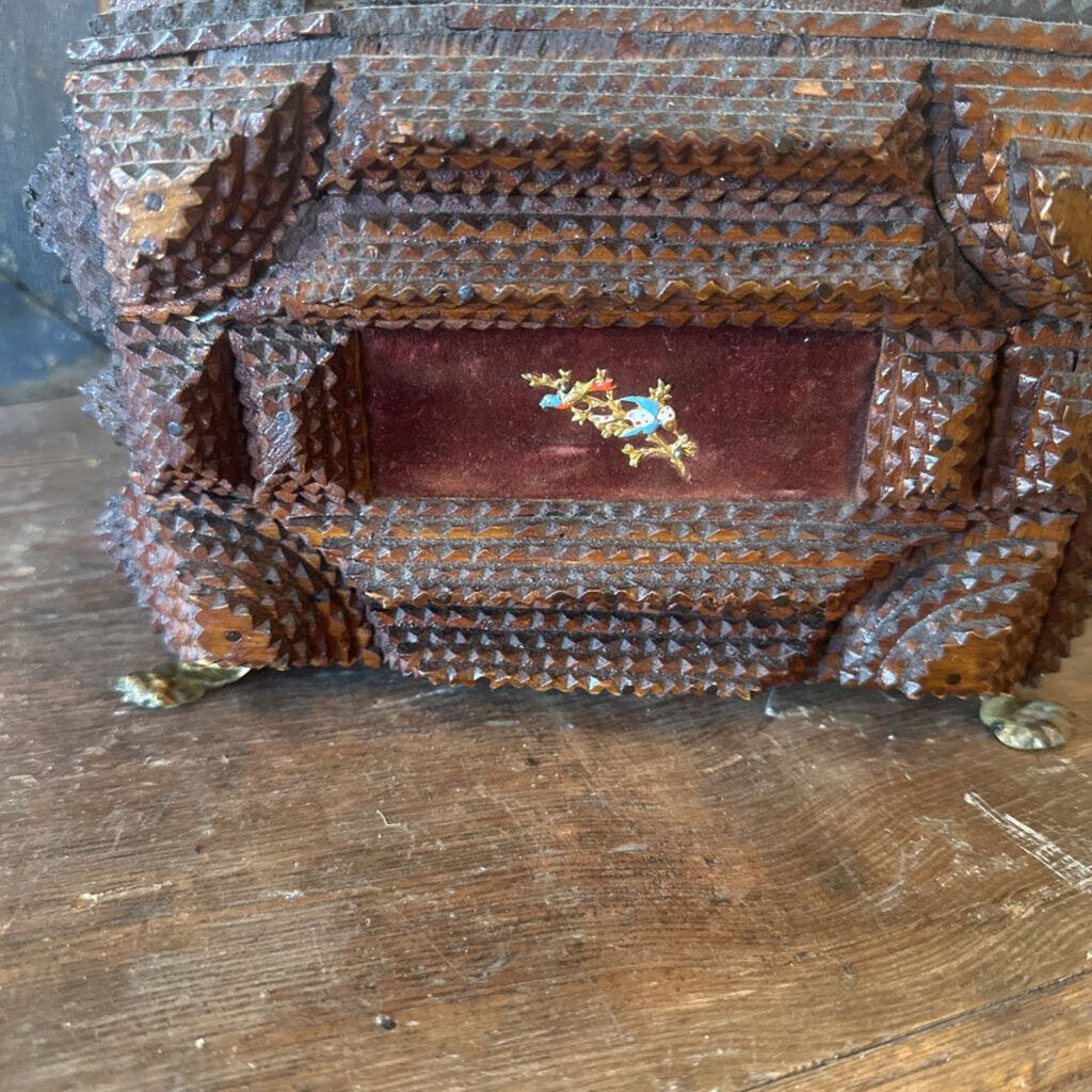 "1899" TRAMP ART BOX