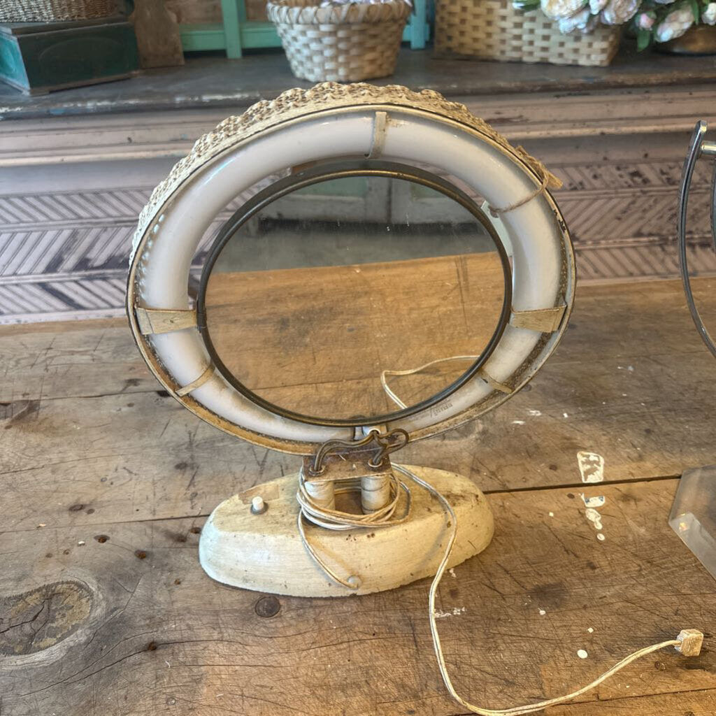 VANITY MIRROR WITH HALO LIGHT