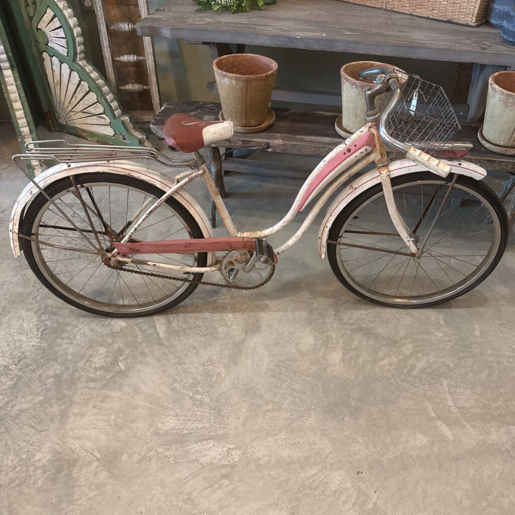 VINTAGE SCHWINN BICYCLE