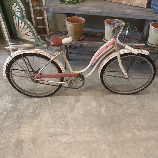 VINTAGE SCHWINN BICYCLE