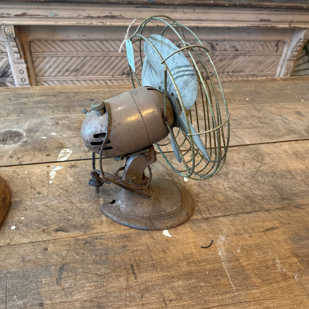 VINTAGE FAN
