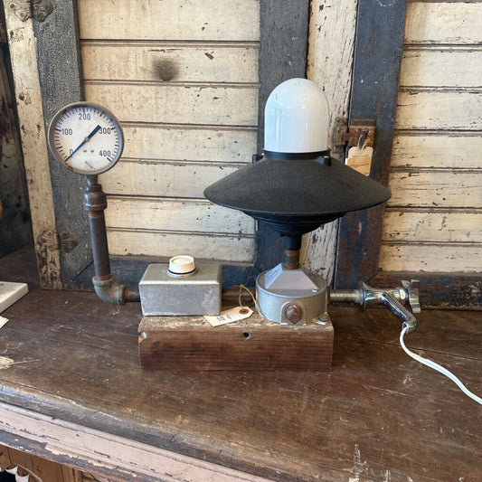INDUSTRIAL LAMP
