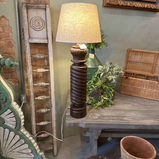 BARLEY TWIST PIANO LEG LAMP