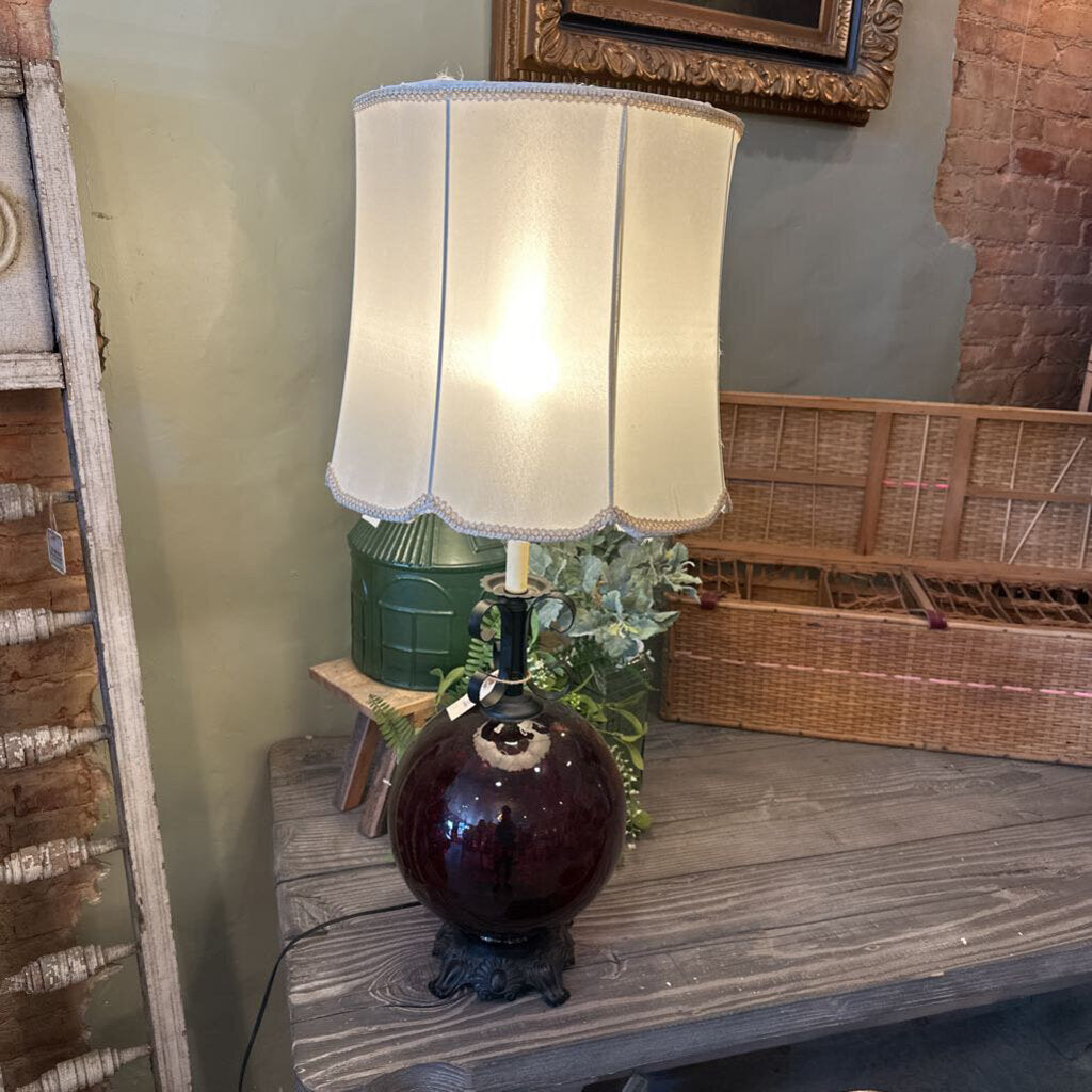 ROUND GLASS GLOBE LAMP