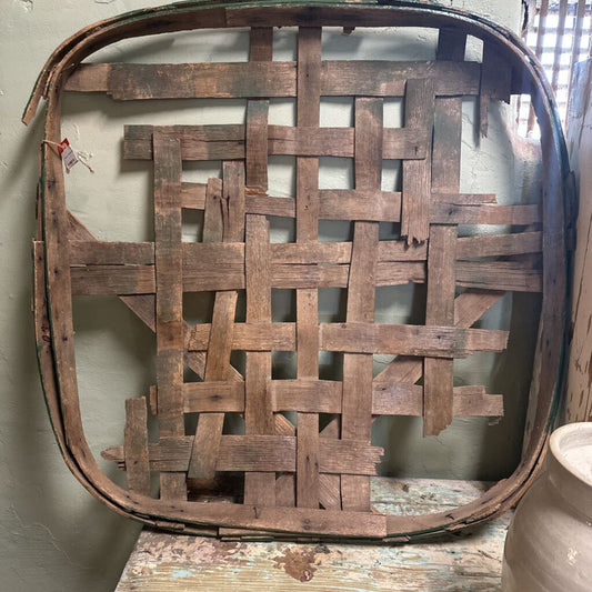 TOBACCO BASKET