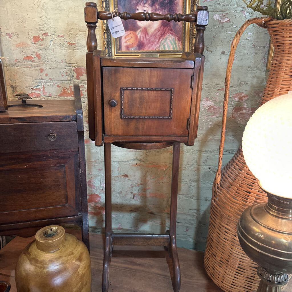 SMOKING STAND/CIGAR BOX