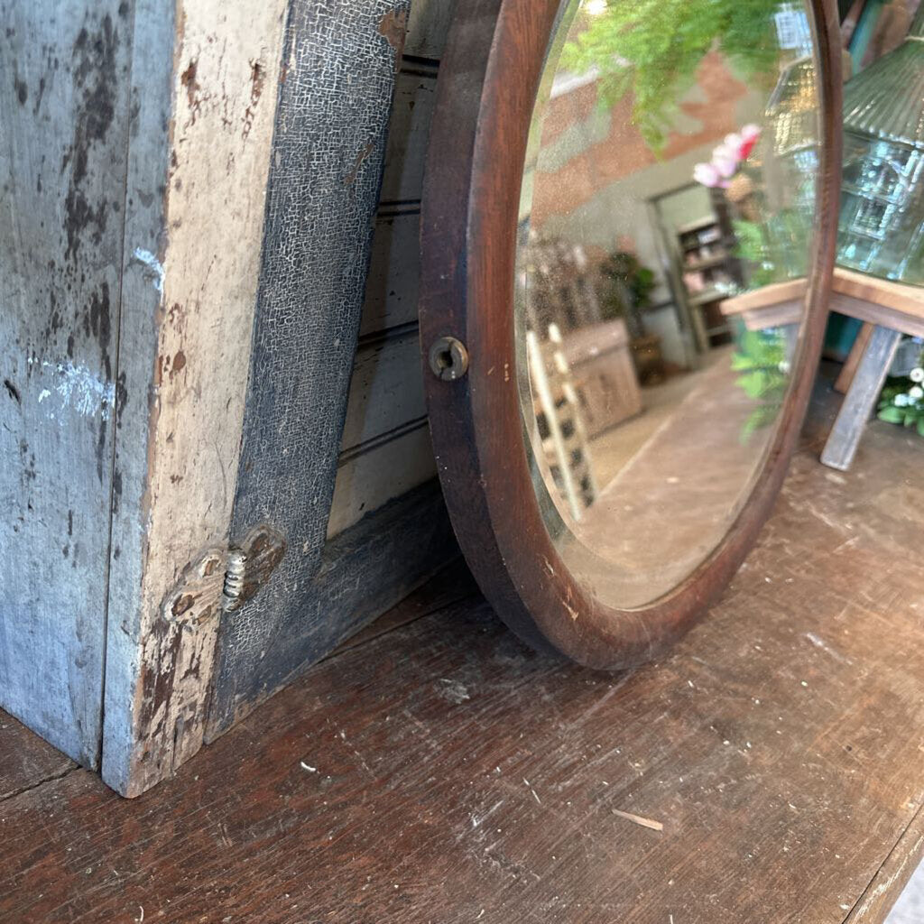 OVAL DRESSER MIRROR