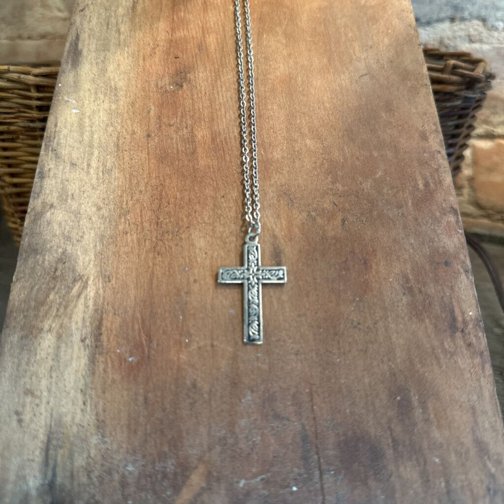 ENGRAVED CROSS NECKLACE