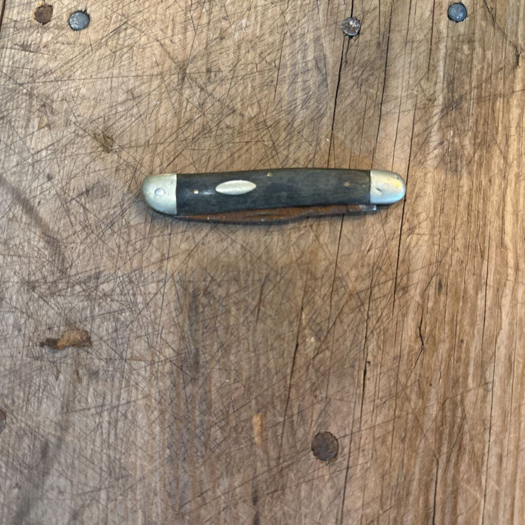 POCKET KNIFE