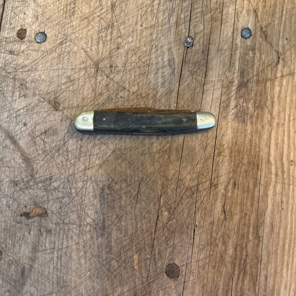 POCKET KNIFE