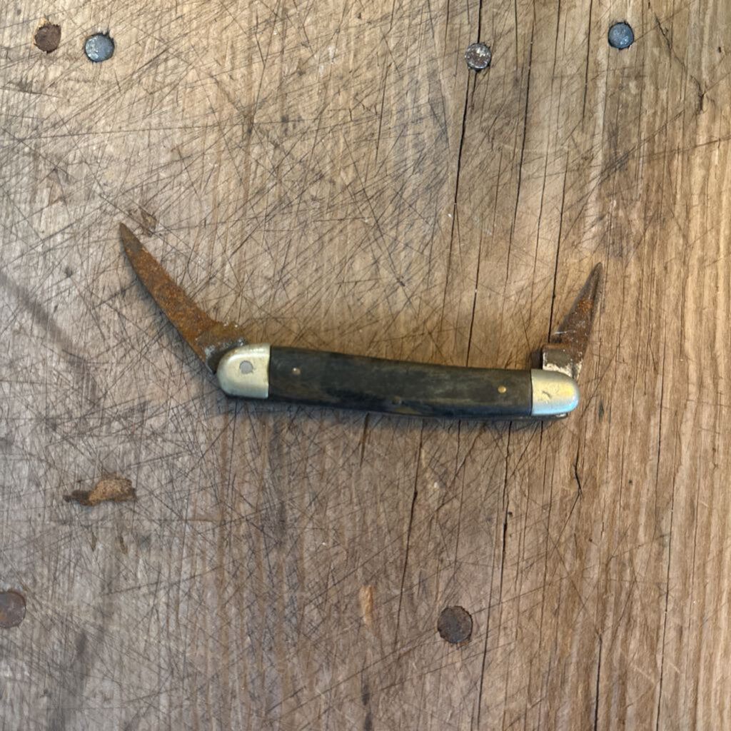 POCKET KNIFE