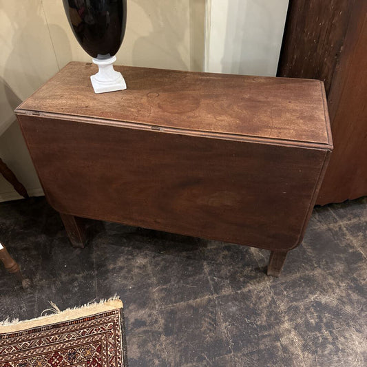 EUROPEAN DROP LEAF TABLE
