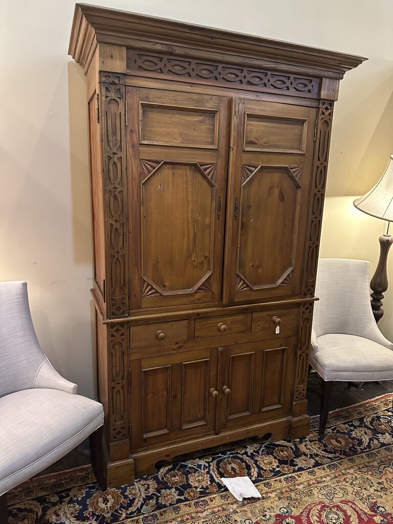 ARMOIRE