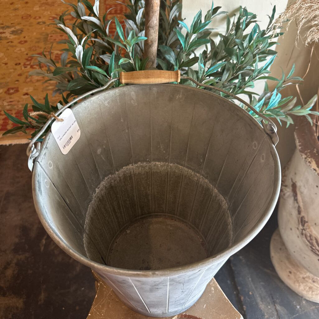 GALVANIZED BUCKET