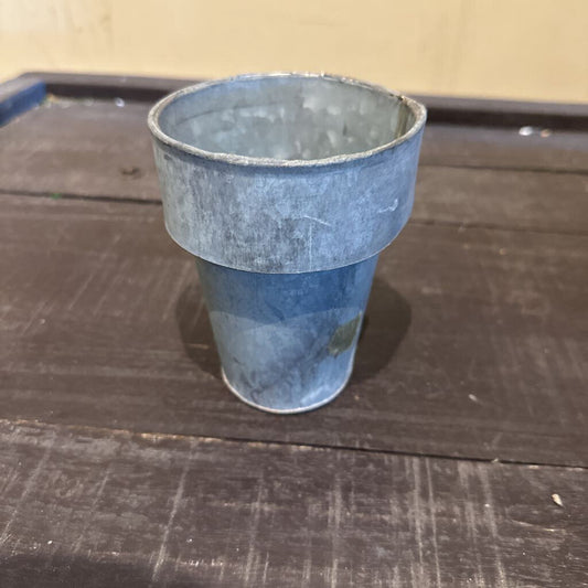 GALVANIZED POT