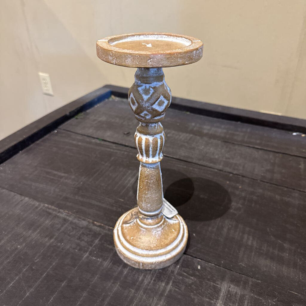 WOODEN CANDLE HOLDER