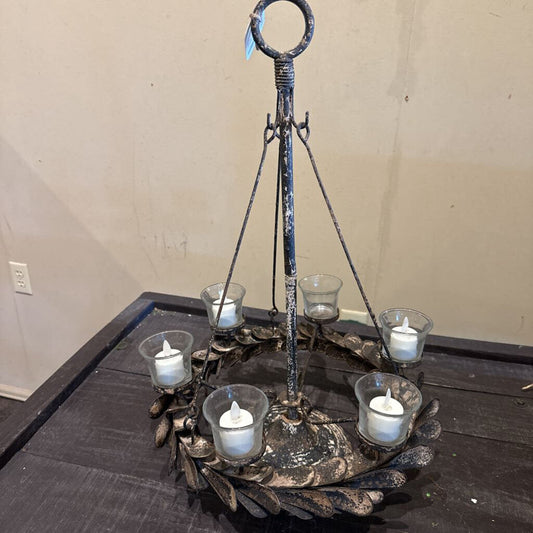 METAL TEA LIGHT RING ON STAND