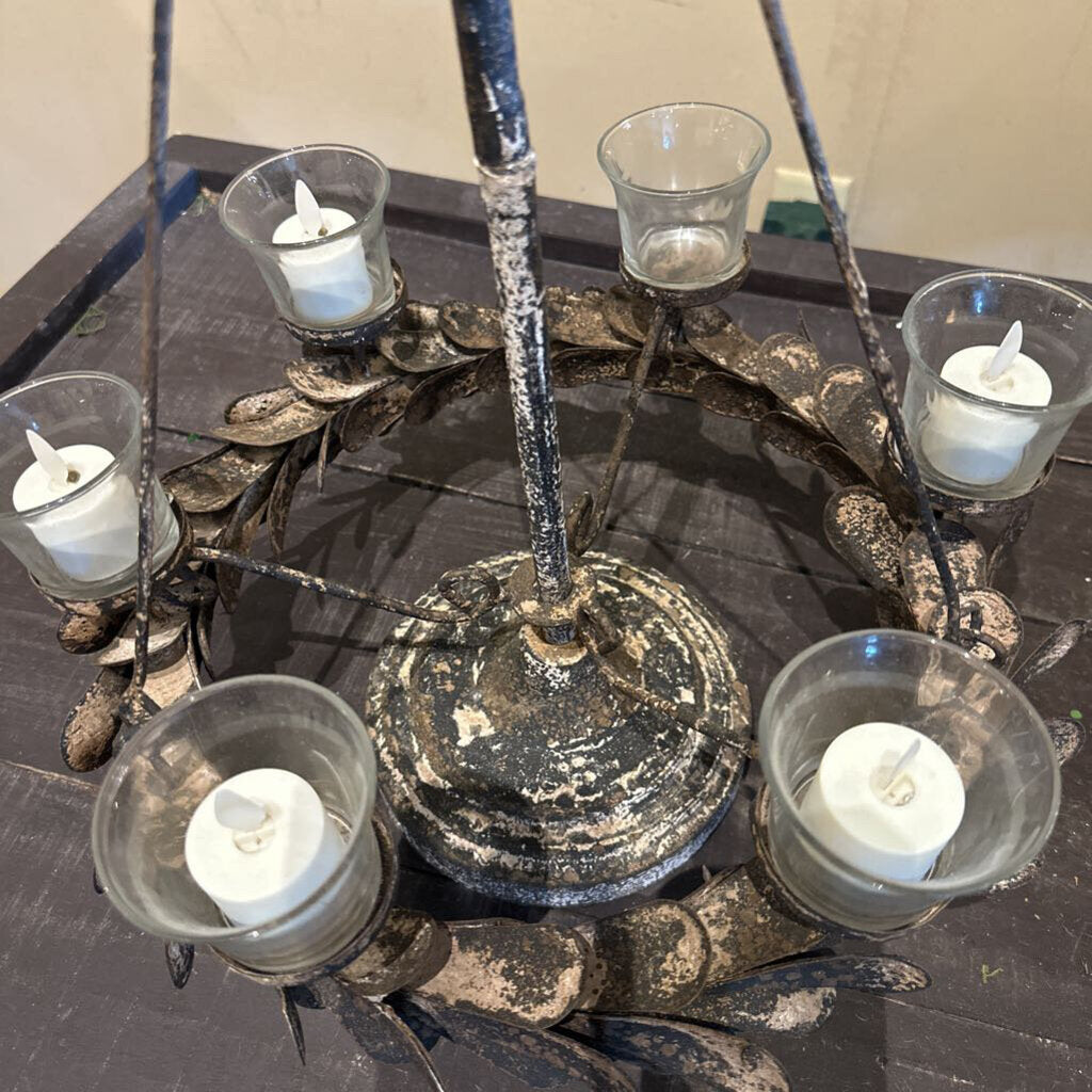 METAL TEA LIGHT RING ON STAND