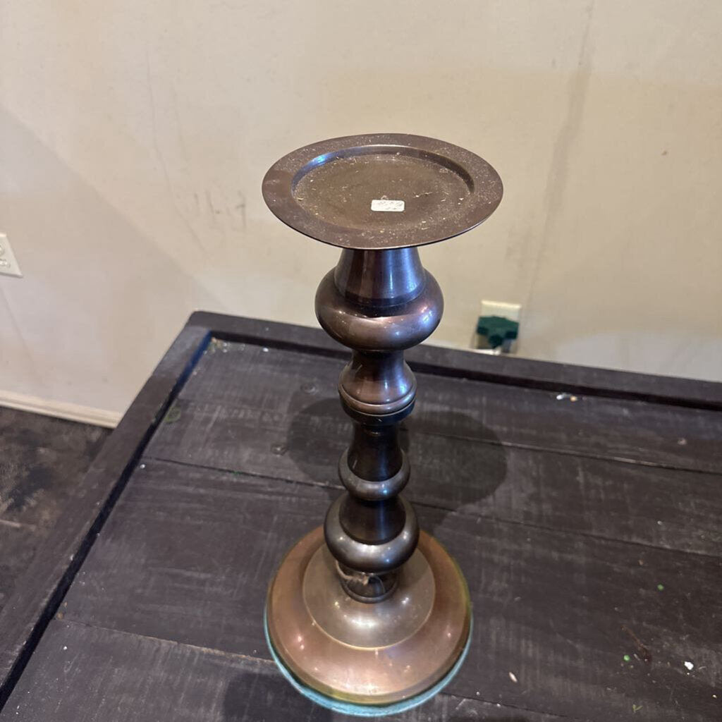 METAL CANDLE HOLDER
