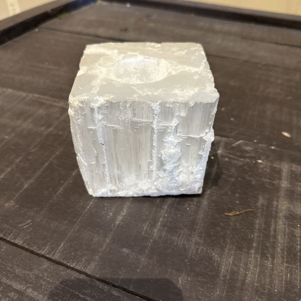 ROCK CRYSTAL VOTIVE