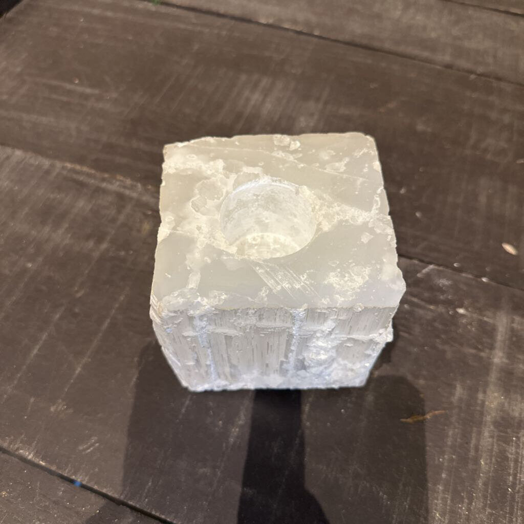 ROCK CRYSTAL VOTIVE