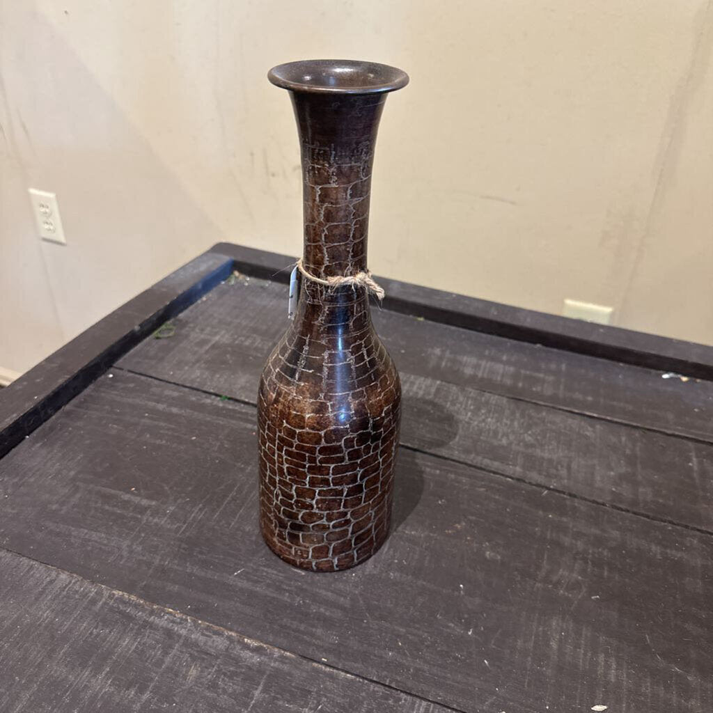 ANIMAL PRINT METAL LONG NECK VASE
