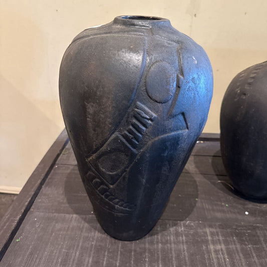 DECORATIVE POT