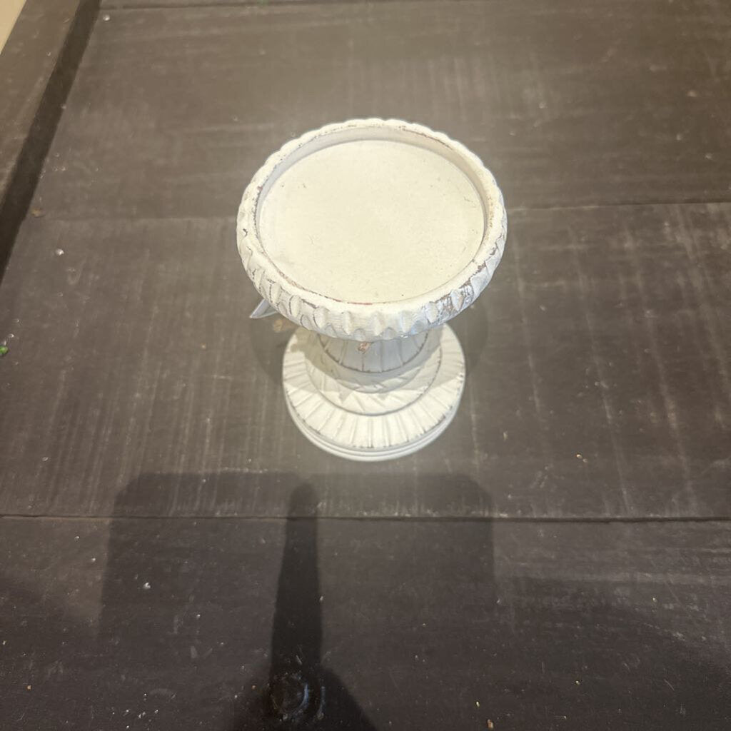 WOODEN CANDLE HOLDER