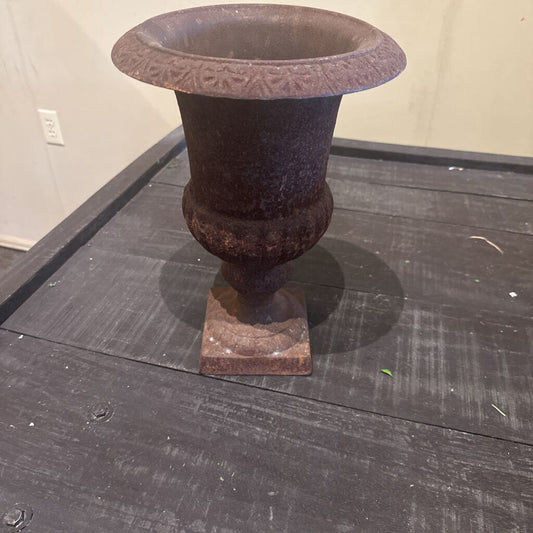 CAST IRON URN