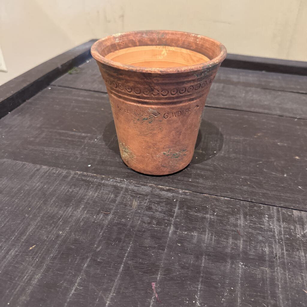 TERRA COTTA POT