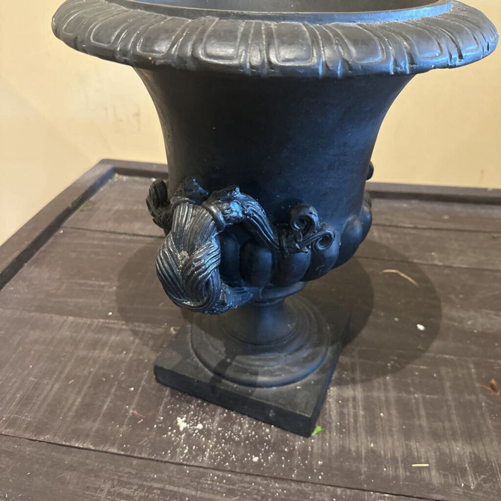 URNS