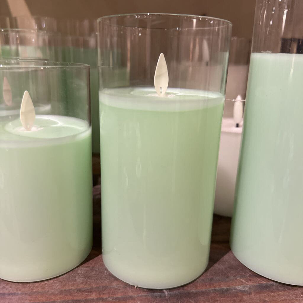 MOVING FLAME PILLAR CANDLE