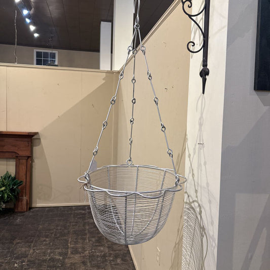 HANGING WIRE PLANTER