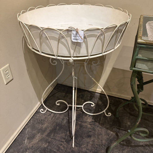 WROUGHT IRON PLANTER
