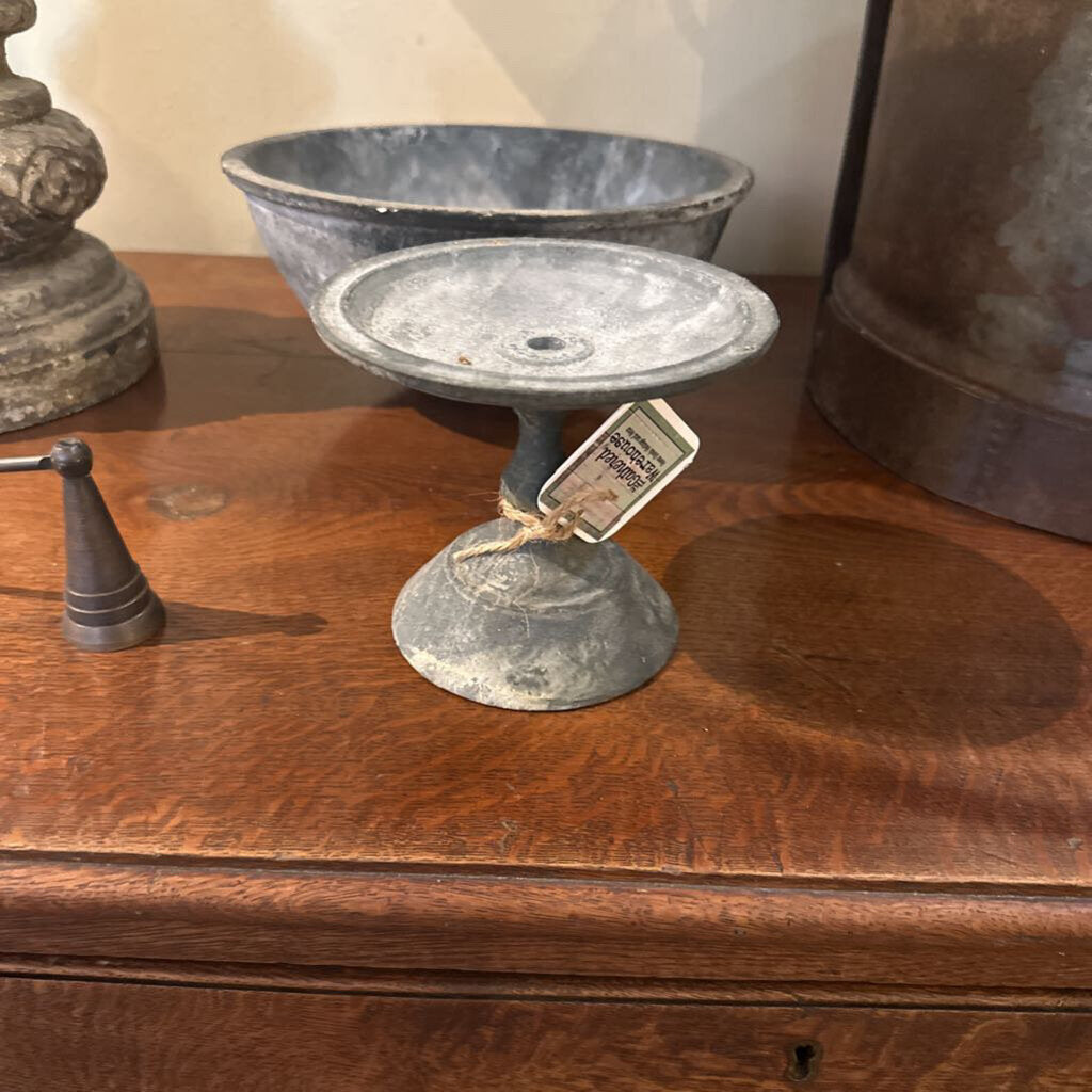 CONCRETE BOWL AND STAND