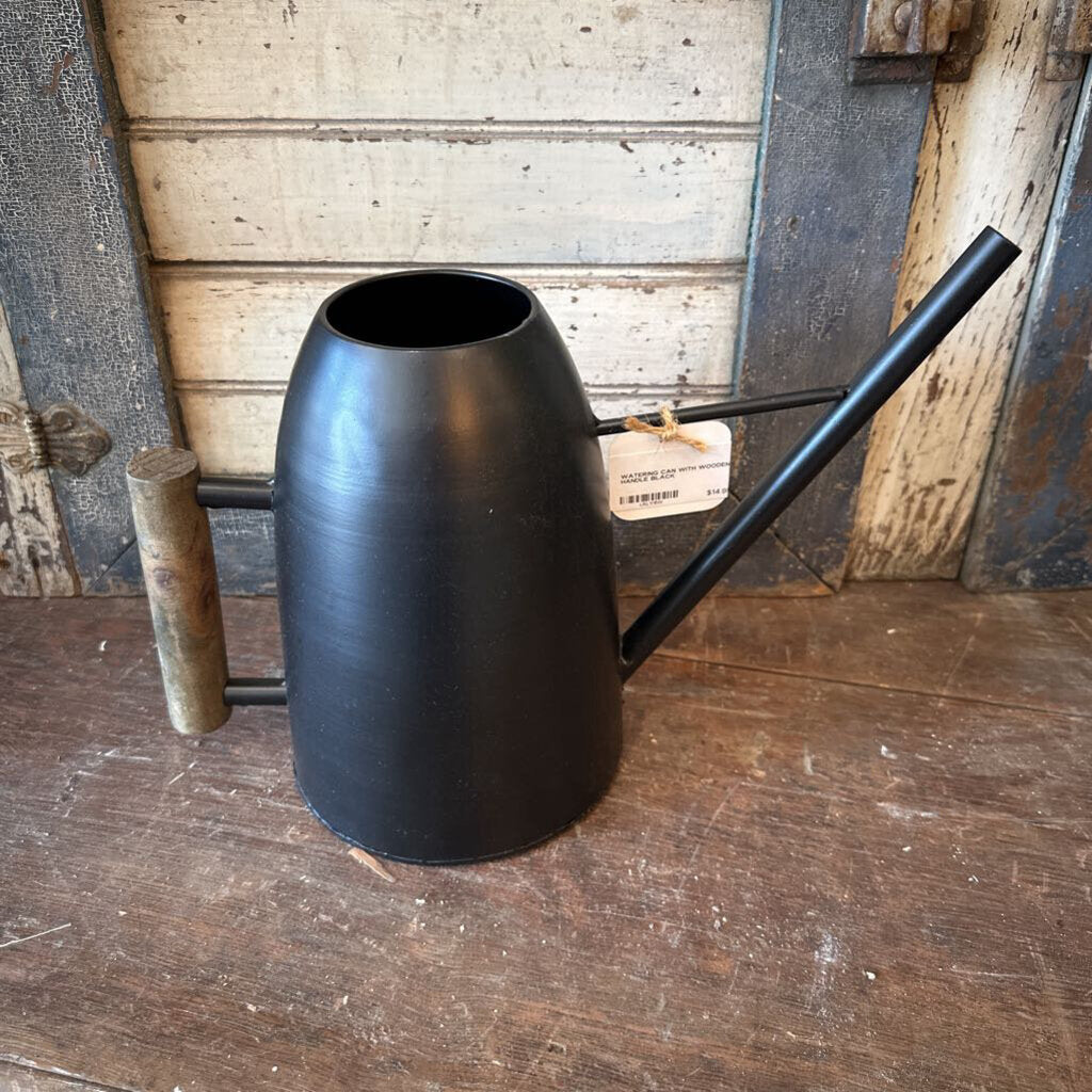 WATERING CAN WITH WOODEN HANDLE