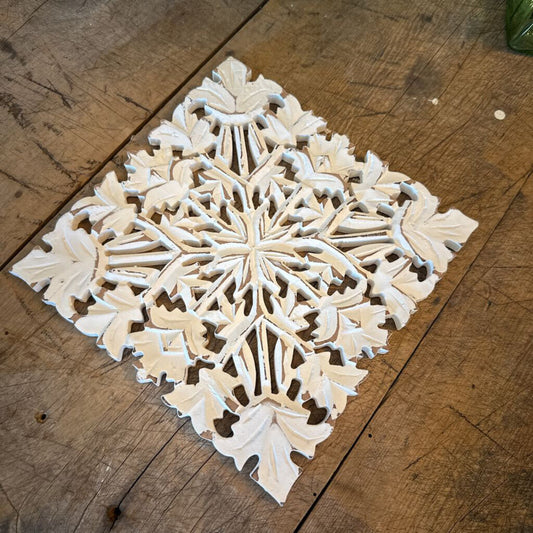 SNOWFLAKE SHAPED TRIVET