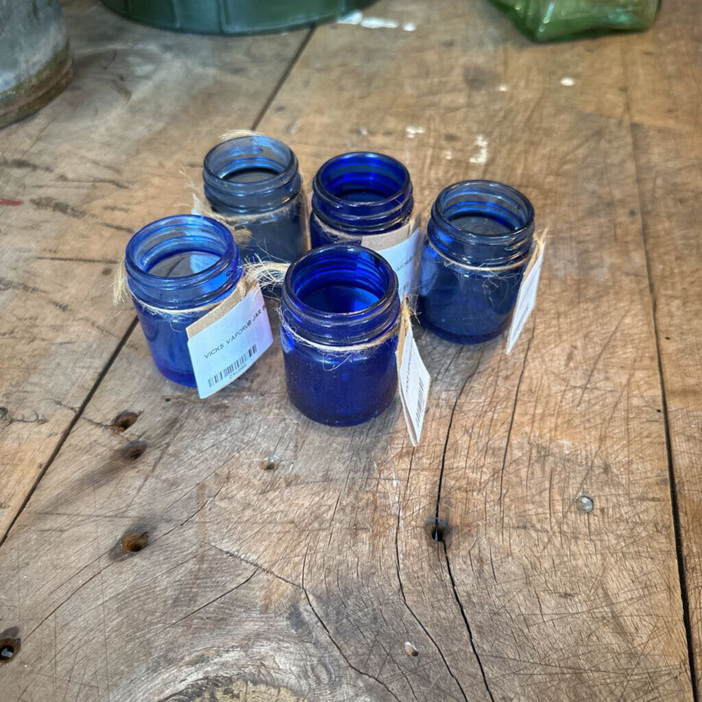 VICKS VAPORUB JAR