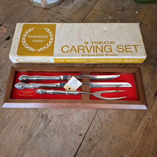 WASHINGTON FORGE CARVING SET