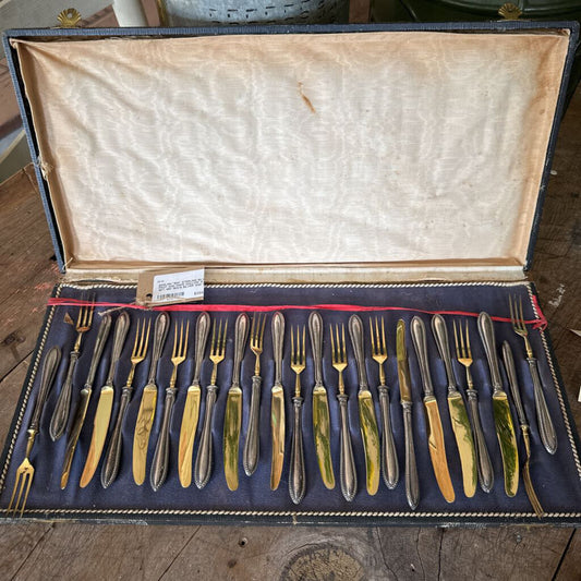 ENGLISH "800" STERLING SILVER FRUIT AND KNIFE HOLLOW WARE SET, MID 1800'S