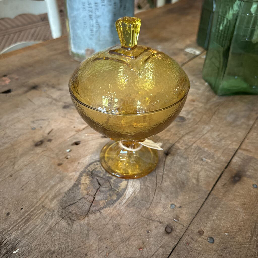 GLASS DISH WITH LID